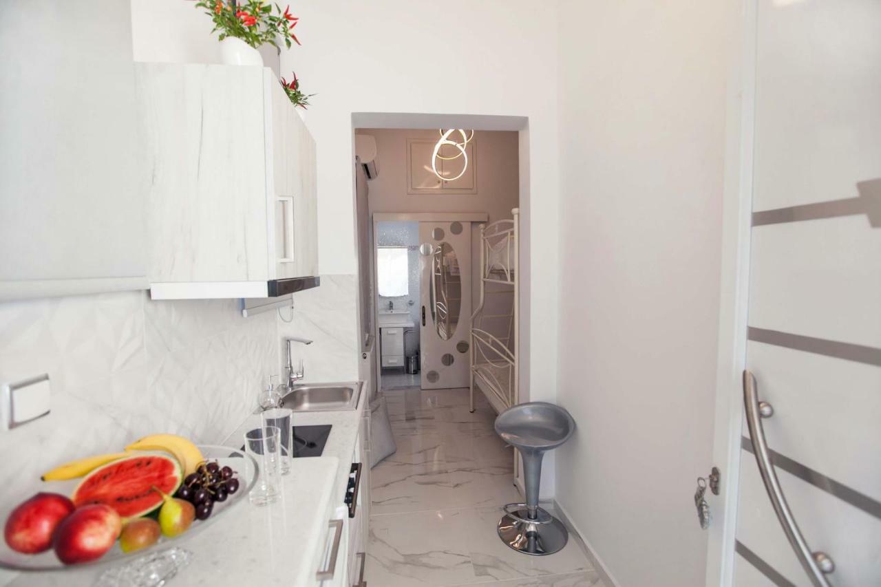 All You Need Is Nafplio Apartment Exterior photo